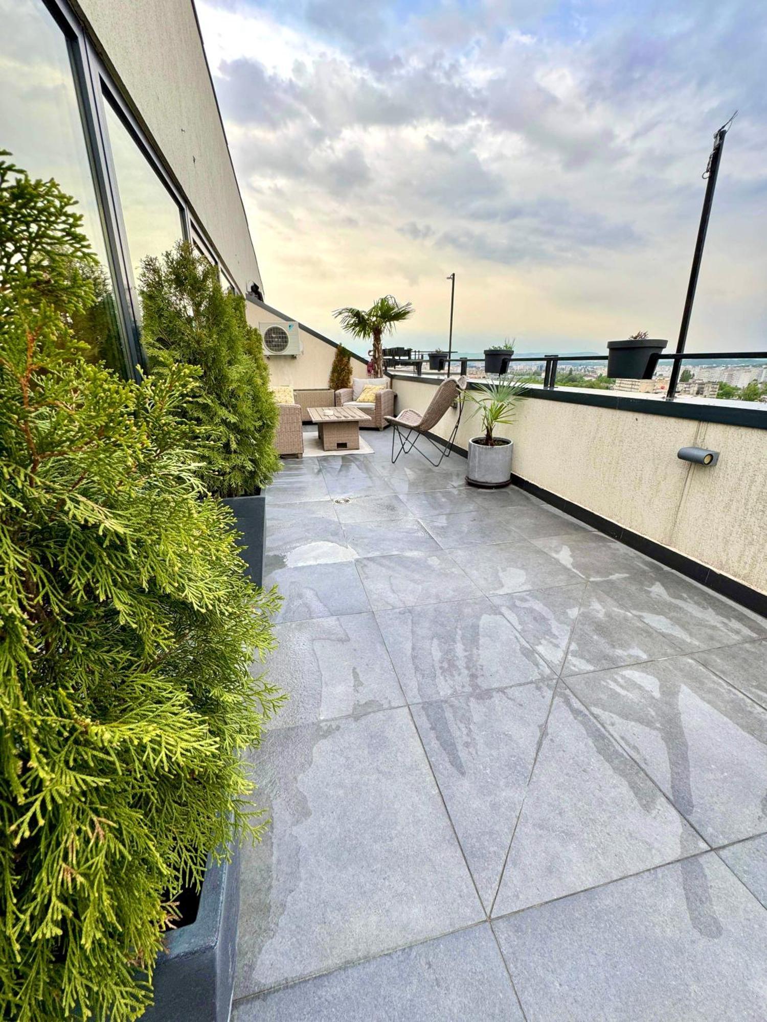 Penthouse Exclusive View , Iasi Appartement Buitenkant foto